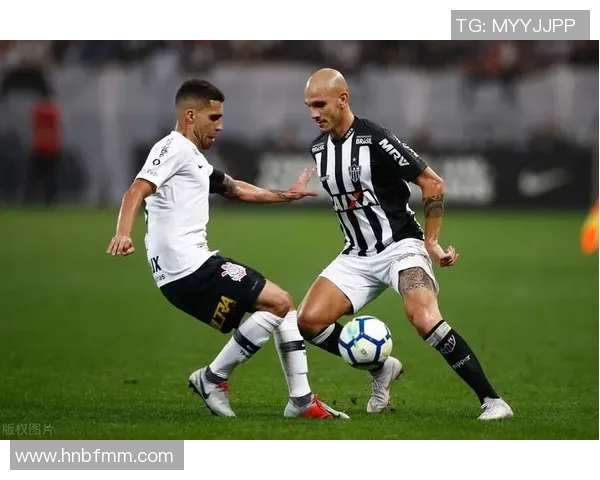 帕梅拉斯与维多利的激烈对决揭示足球战术与团队协作的精彩瞬间